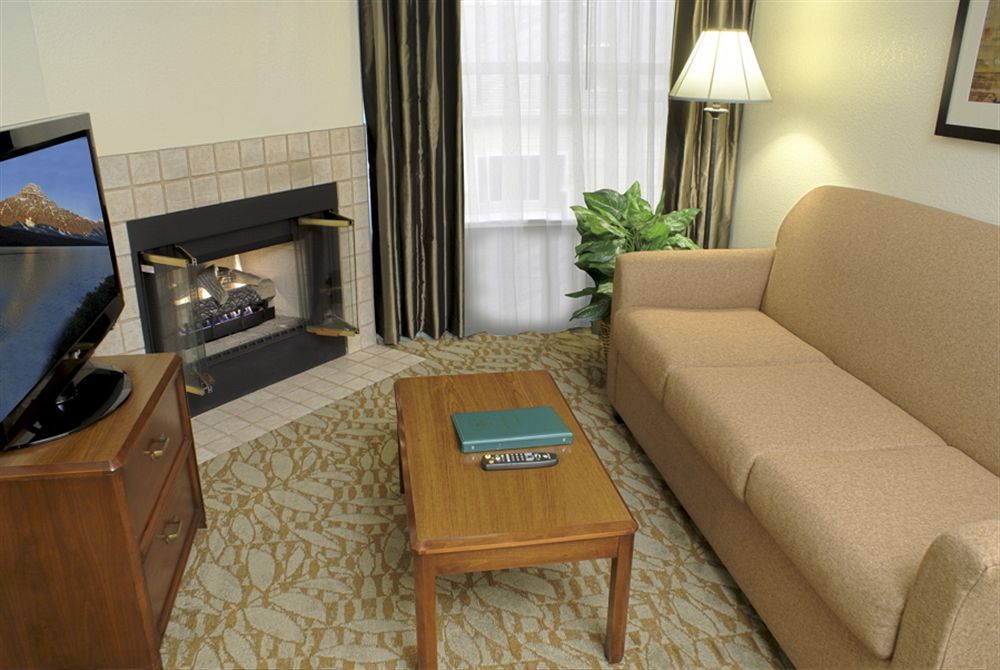 Homewood Suites By Hilton Newark Fremont Ngoại thất bức ảnh